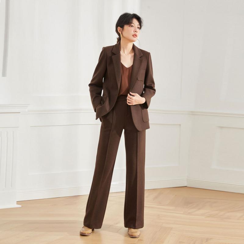 Pantalons |  Le pantalon droit twill extensible Pantalons Femme