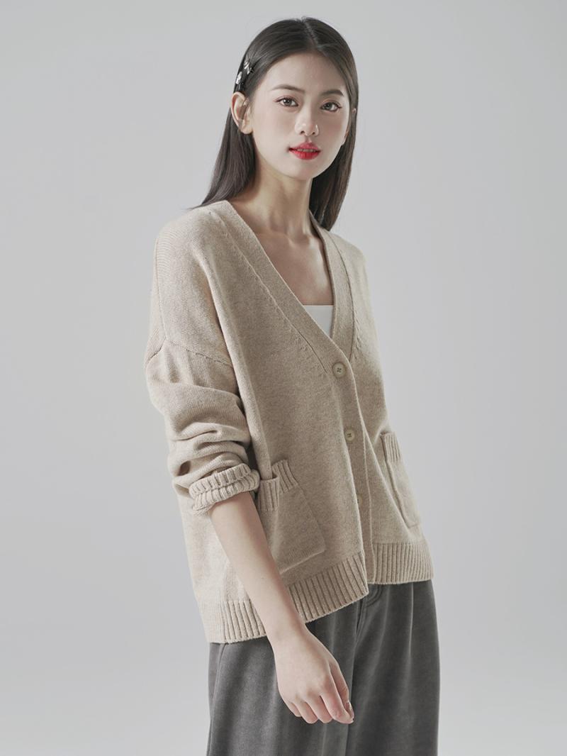 Chandails |  Le cardigan col V fin bouclé Chandails Chandails